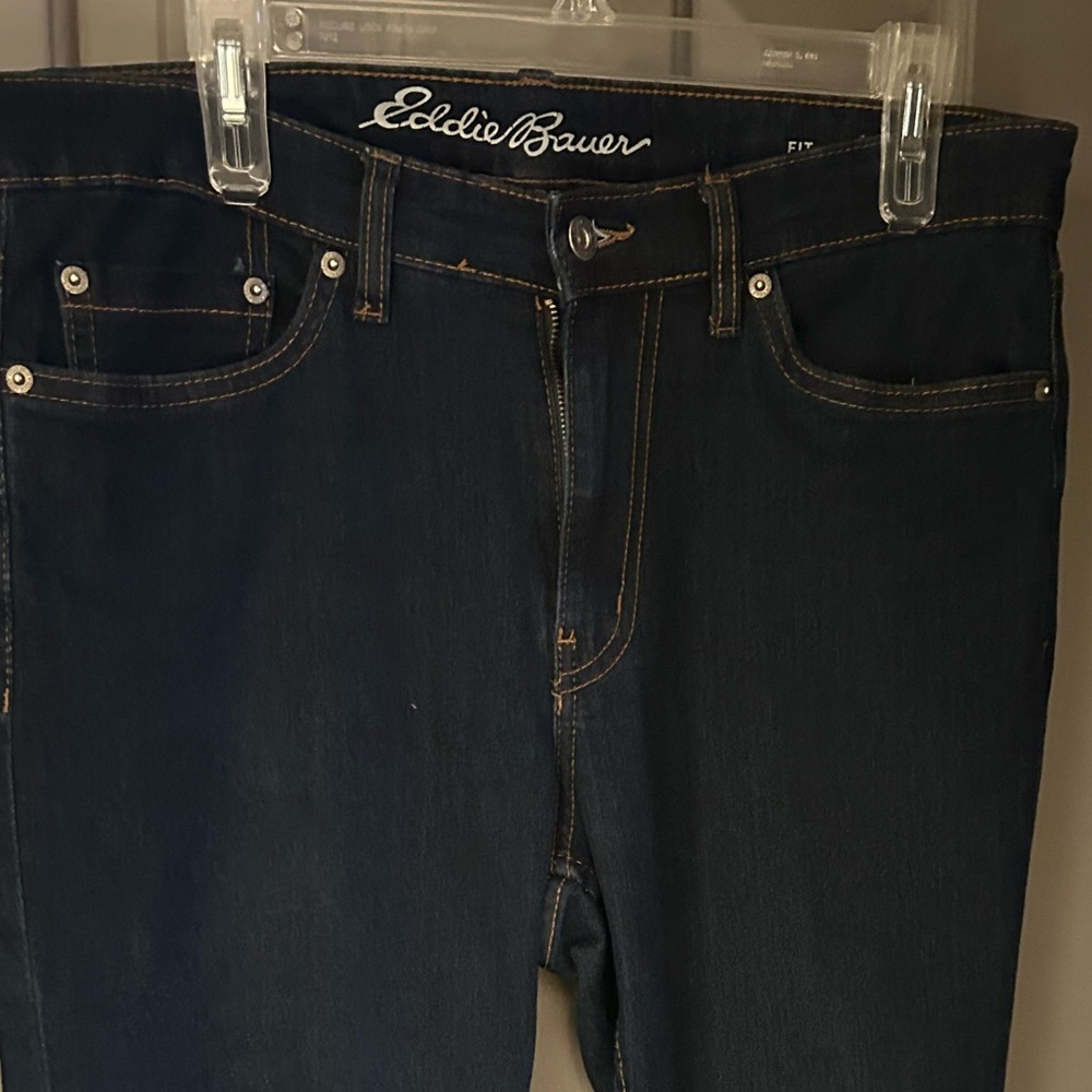 Eddie Bauer jeans like new, I never wear anything out, like new. Length 32